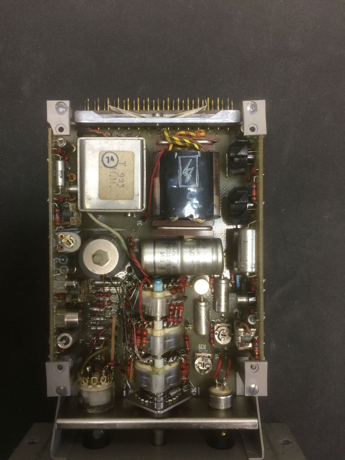 Akg Tube